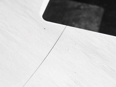 fütüristik paslanmaz çelik lazer metal cutout bir rustik backgrouund üzerinde