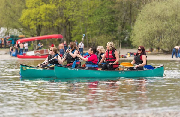 Coniston Anglia 2016 Ban Egy Csoport Kenusok Kenuzás Coniston Lake — Stock Fotó