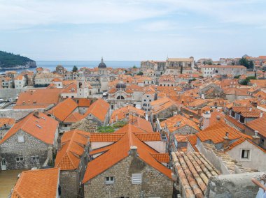Dubrovnik, Hırvatistan, 06/06/2016 Dubrovnik eski kasaba Hırvatistan, kiliseler ve evler çatı Üstten Görünüm