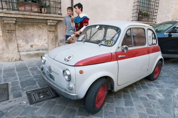 Rome Italy 2019 Fashionable Retro Vintage Fiat 500 Mini Car — Stock Photo, Image