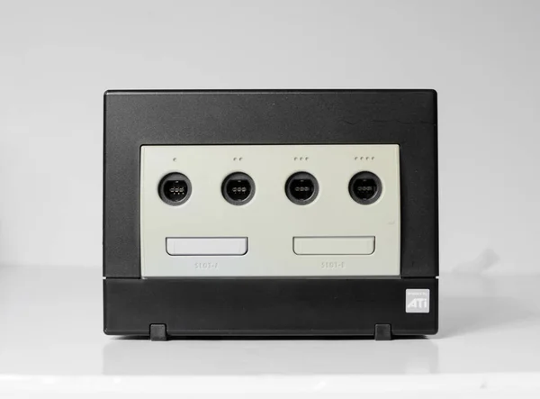 Londýn Anglie 052019 Černá Nintendo Game Cube Console Bílém Izolovaném — Stock fotografie