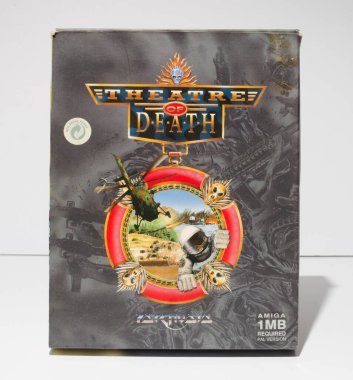 Londra, İngiltere, 05 / 05 / 2018 Retro vintage commodore amiga, cbm arcade video oyunu klasik psikozu büyük bir kutu nadir biçimde. Koleksiyoncular nostaljik 8 bit bilgisayar oyunu.