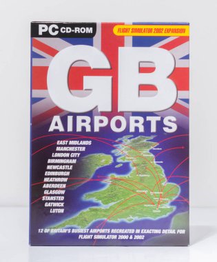 Londra, İngiltere, 05 / 0 / 2018 büyük bir kutu mikroskop penceresi bilgisayar oyunu ve bilgisayar oyunu. gb havaalanları uçuş simülatörü Retro vintage cd ve dvd bilgisayar oyunları.