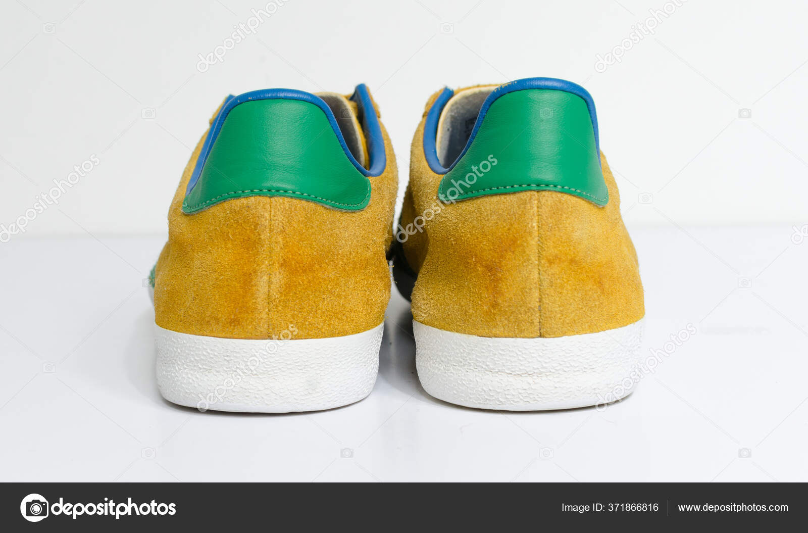 mustard adidas trainers