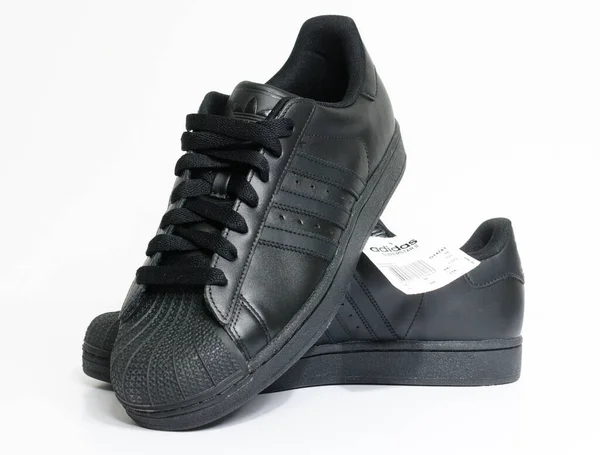 London England 2018 Adidas Superstar Shell Toe Original Hip Hop — Stockfoto