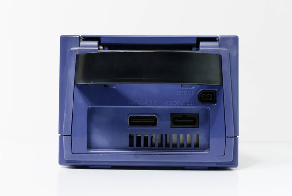 Londýn Anglie 052019 Purple Nintendo Game Cube Console Bílém Izolovaném — Stock fotografie