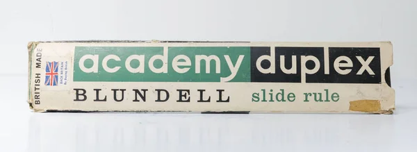 London England 2019 Retro Vintage Blundell Academy Duplex Slide Rule — стокове фото