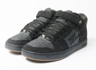 San Fransisco, California, 05 / 05 / 2019 Ipath Grasshopper kaykay ayakkabıları kenevirden yapılmıştır. 1990 'lardan kalma çok nadir bulunan siyah kenevir kaykay ayakkabıları. İkonik hippi vejetaryen ayakkabısı.