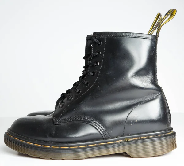 Londyn Anglia 2019 Martens 1460 Black Leather Boots Okolica Koronki — Zdjęcie stockowe