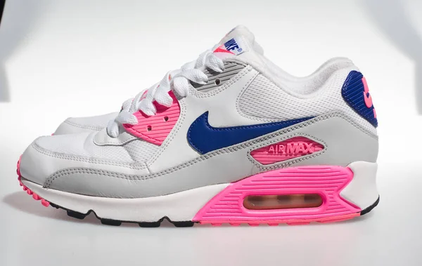 Londra Englabnd 2018 Nike Air Max Lar Beyaz Pembe Mor — Stok fotoğraf