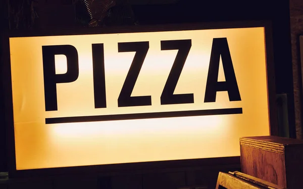 Moderní Ikonický Filmový Písař Nápisem New York Pizza Uvnitř Retro — Stock fotografie