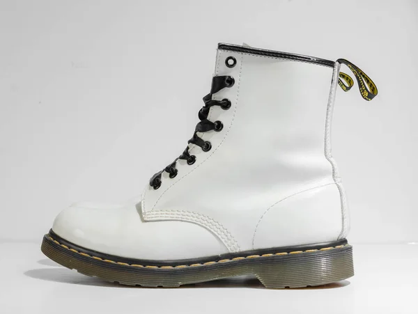 London England 2019 Martens 1460 Botas Cuero Blanco Agujero Encaje — Foto de Stock