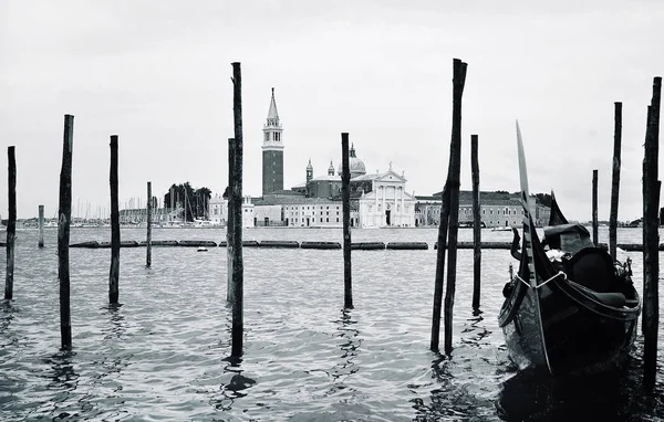 Pier with a gondola — Stock Photo, Image