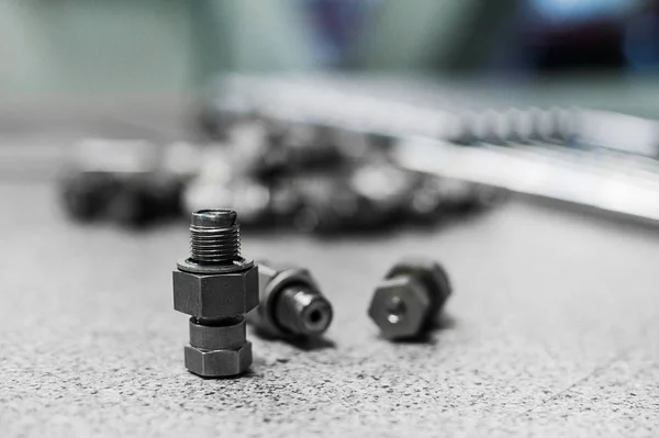 Endüstriyel Torna aletleri ve parçaları dönüm yüksek hassasiyetli cnc. Metal cıvata. CNC freze ve Torna Tesviye Sanayi. Metal Mühendislik. 