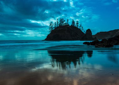 Triidad 'daki Agathe Plajı, yukarıdan.