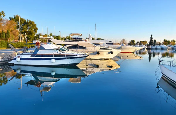 Barcos em Alimos Attica Grécia — Fotografia de Stock