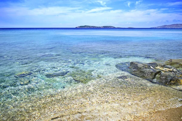Playa en Isla de Andros Cícladas Grecia —  Fotos de Stock