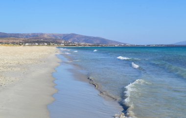 Nakşa Adası Kiklad Adaları Yunanistan kumsalda