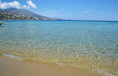 Andros Adası Cyclades Yunanistan 'da turkuaz Ege denizi manzarası