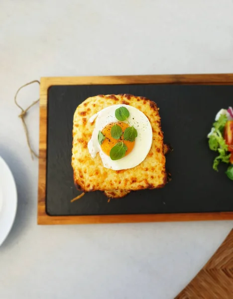 Leckerer Brunch Frühstück Mit Käse Und Eiern Griechische Küche Food — Stockfoto