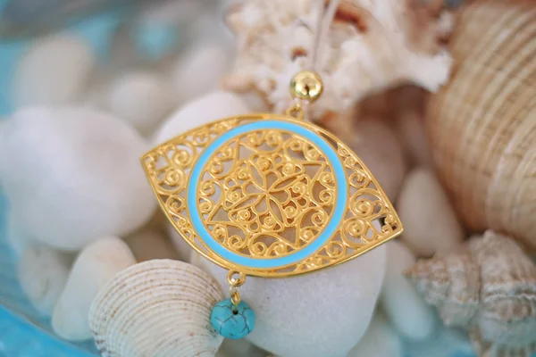 Guld Bysantine Halsband Med Turkos Halvädelsten Sommar Smycken Reklam — Stockfoto