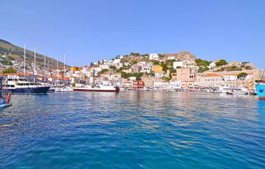 Hidra adası Saronic Körfezi Yunanistan manzarası