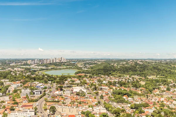 Curitiba, Parana/Brazília - December 27 2016: Kilátás Curitiba panorámás toronyból — Stock Fotó