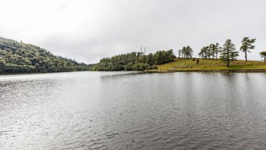 Campos do Jordao, Brezilya. Lake Itapeva zirve yolunda