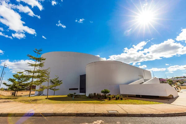 UBERLANDIA, MINAS GERAIS. BRAZIL - JULY 25, 2017: Municipal thea — 图库照片