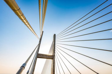 Parana Nehri, Brezilya Askılı köprüden. Sınır Sao Pau