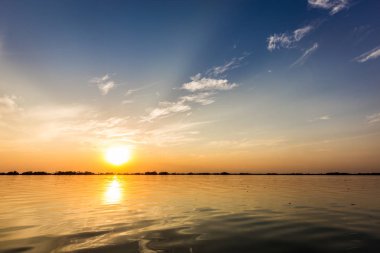 Parana Nehri, Brezilya. Sınır Sao Paulo ve Mato Grosso do sul