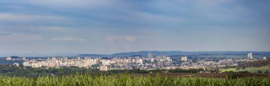 Ribeirao Preto panoramik görünümü ve şeker kamışı alan