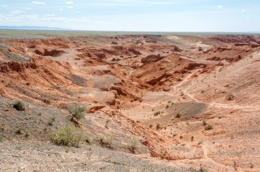 Scala Bayanzag, Moğolistan. Bir dağ sırtı Gobi Çölü, bölgenin.