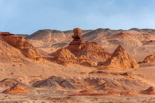 Moğolistan. Gobi Çölü. Doğal sınır Hermen-Tsav. 