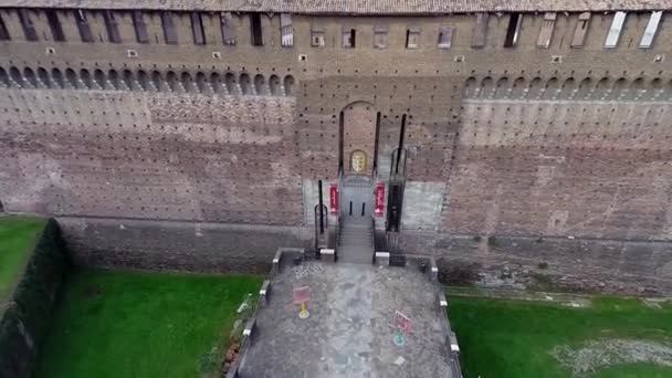 シルミオーネ ガーダ城レンガの塔のビデオ — ストック動画