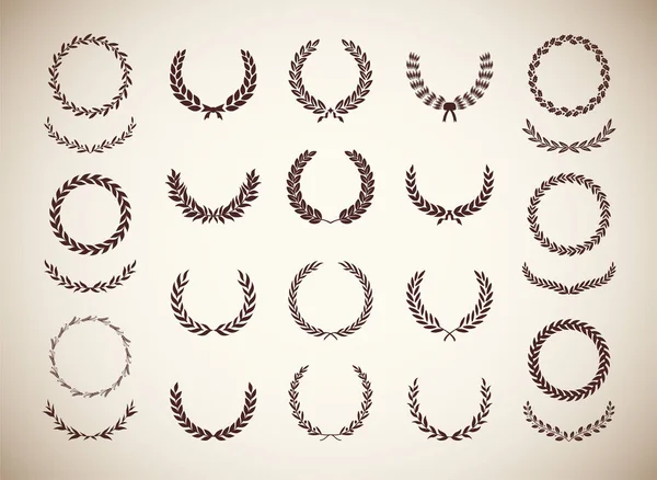 Conjunto de diferentes flores de laurel circular silueta vintage, oliva, roble y trigo que representan un premio, logro, heráldica, nobleza. Ilustración vectorial . — Vector de stock