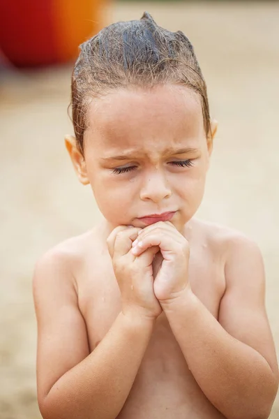 Portret van een mooie jongen — Stockfoto