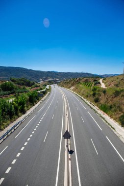 Karayolu üzerinde St. James yolu