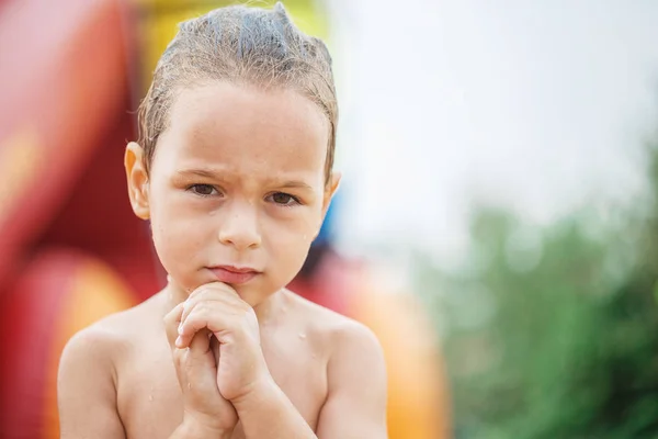 Portret van een mooie jongen — Stockfoto