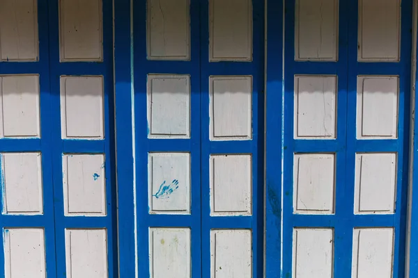 오래 된 질감된 문 — 스톡 사진