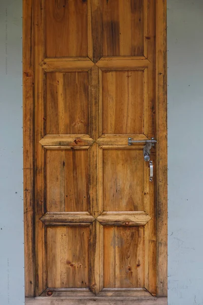Old textured door — Stock Photo, Image