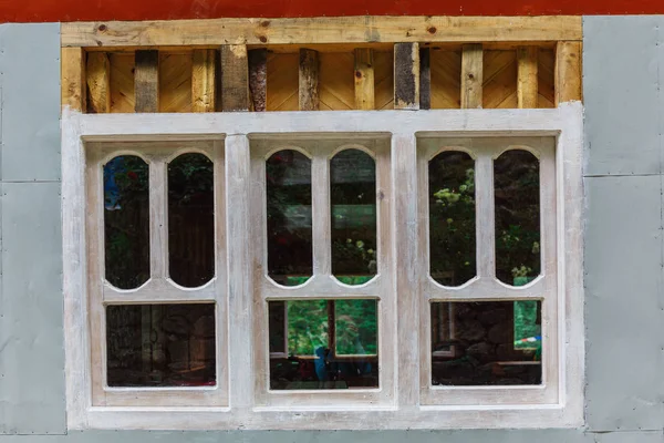 Régi szerkezetű ablak — Stock Fotó
