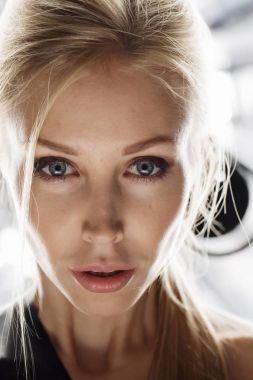 Güzellik modeli yüz