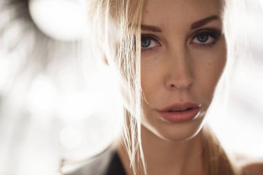 Güzellik modeli yüz