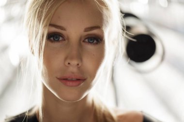 Güzellik modeli yüz