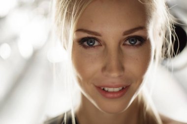 Güzellik modeli yüz