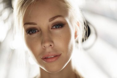 Güzellik modeli yüz