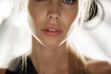 Güzellik modeli yüz