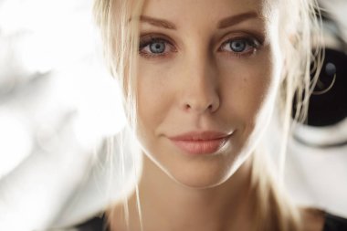 Güzellik modeli yüz