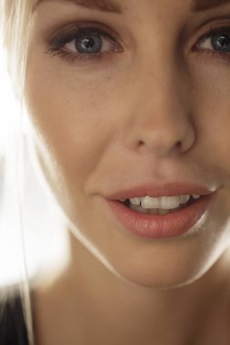 Güzellik modeli yüz